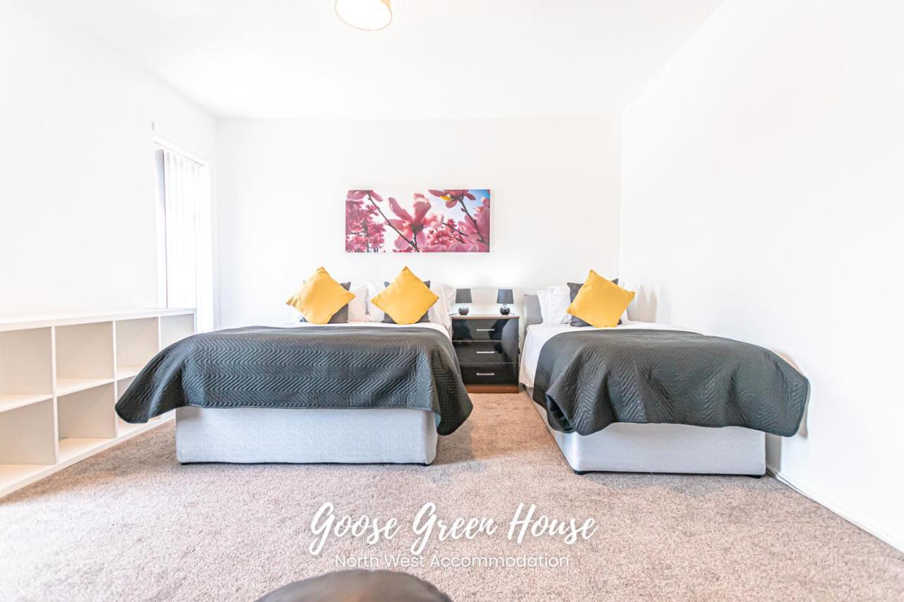 Modern 3Br House In Ince Ideal For Contractors & Long Stays 위건 외부 사진