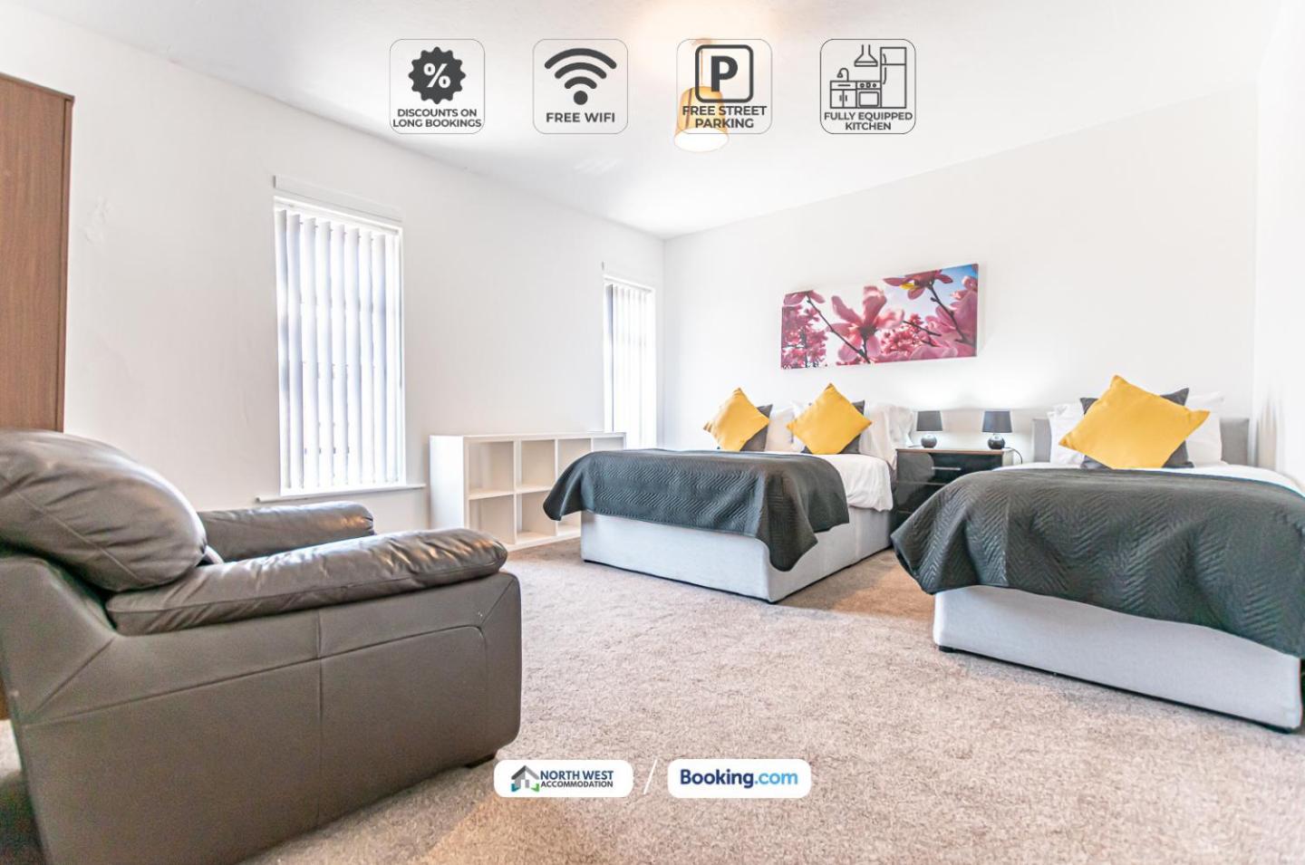 Modern 3Br House In Ince Ideal For Contractors & Long Stays 위건 외부 사진